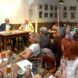 Nicht auf der politischen, sondern auf der realen im Gilchinger KultCafé. Mit dabei war auch ein quasi professioneller Streitschlichter, Andechser Ex-Bürgermeister und Ex-Landrat Karl Roth.